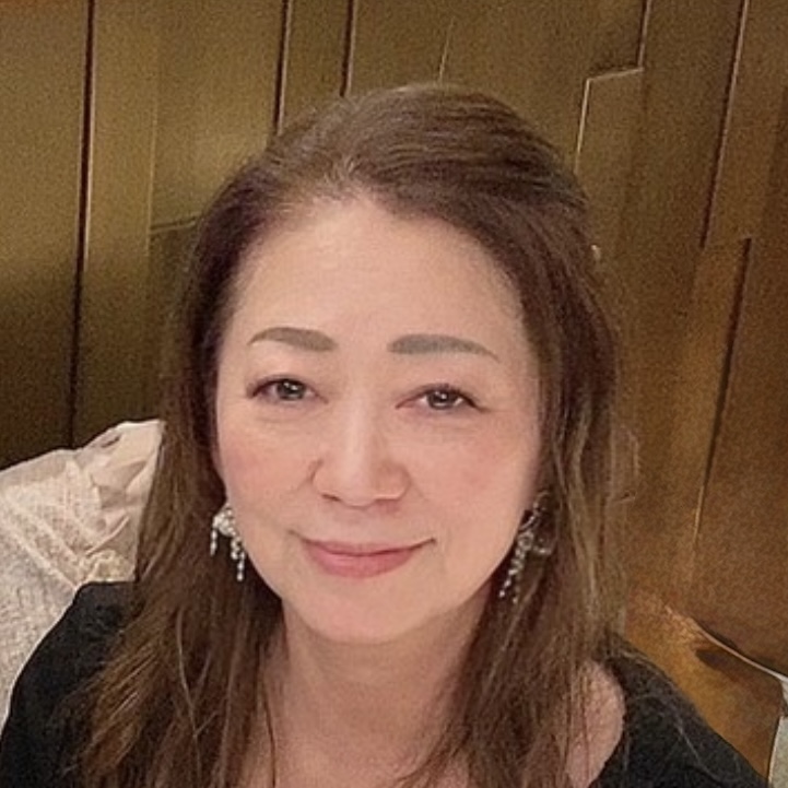 先生先生していない。だからずっと通いたくなる教室　ﾌｪｱﾘｰﾌﾛｰﾗ 髙岡佐依子