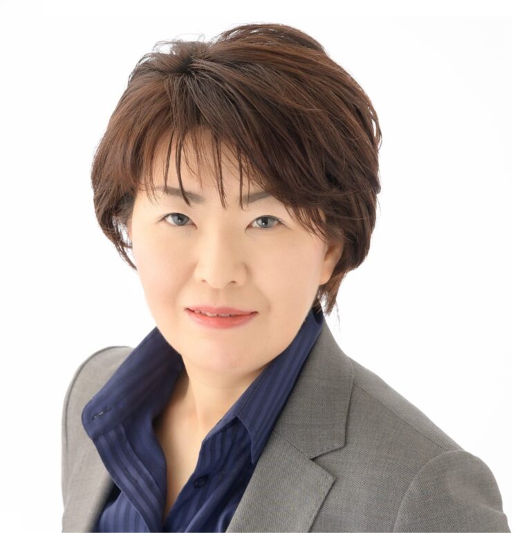 あなたの看板を、一緒に輝かせたい！ 長鶴コンサルティング株式会社  足立 早恵子