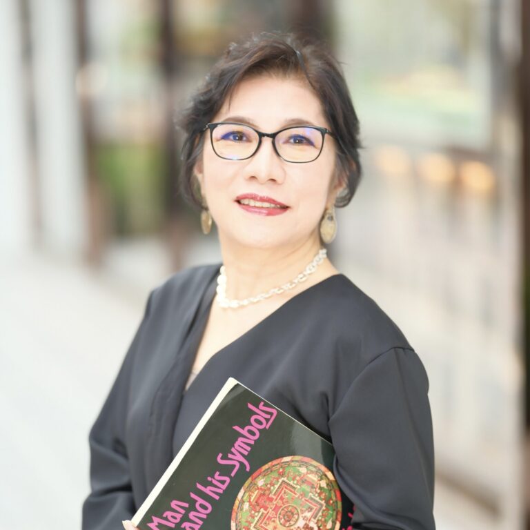 心の病は飛躍のチャンス。再発させない専門治療　　　　　Dr.田中理香